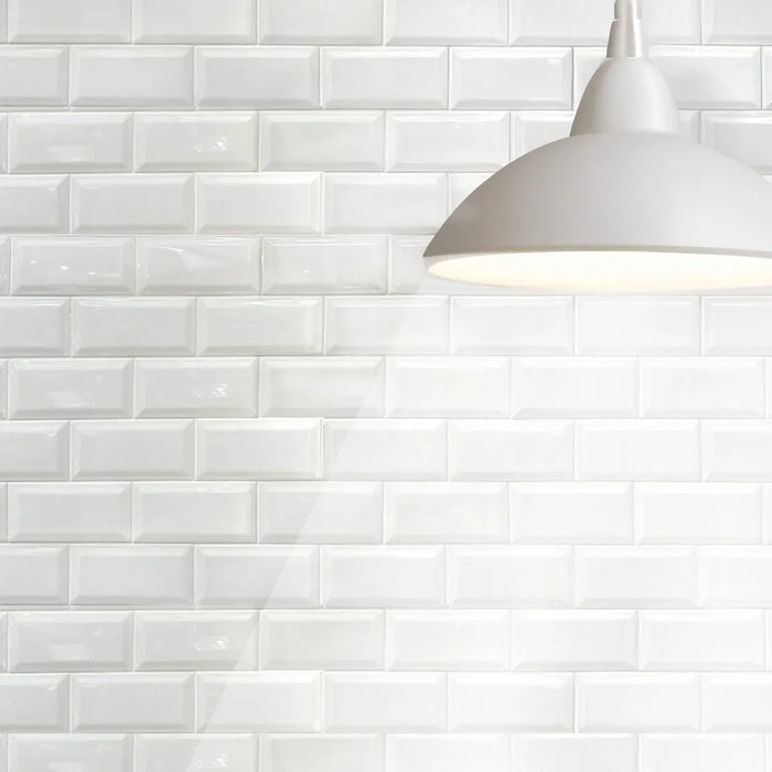 Valencia Bevelled Glossy White Ceramic Subway Wall Tile - 200 x 100mm